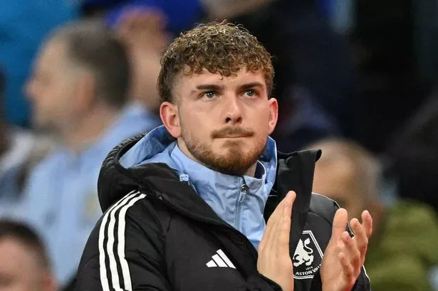 Arne Slot's blunt response to Harvey Elliott return question speaks volumes