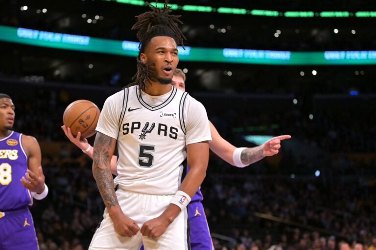 Highlights: Stephon Castle does it all in Quarterfinals win over Lakers
