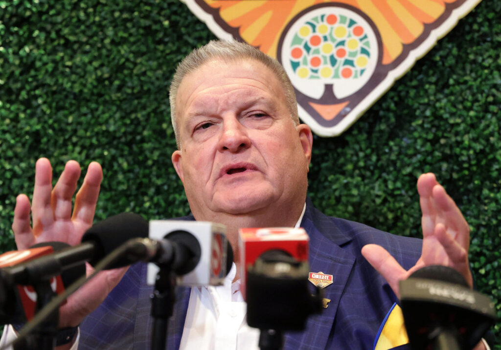 Interim Michigan football coach doesn’t hold back on ‘malfunctioning’ program, changes neded