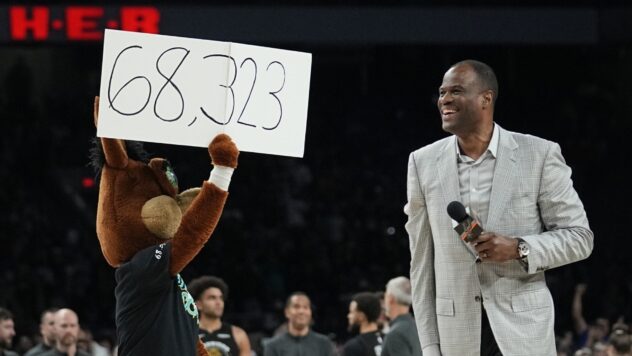 Lawsuit: Spurs icon David Robinson accuses business partner of diverting more than $34 million
