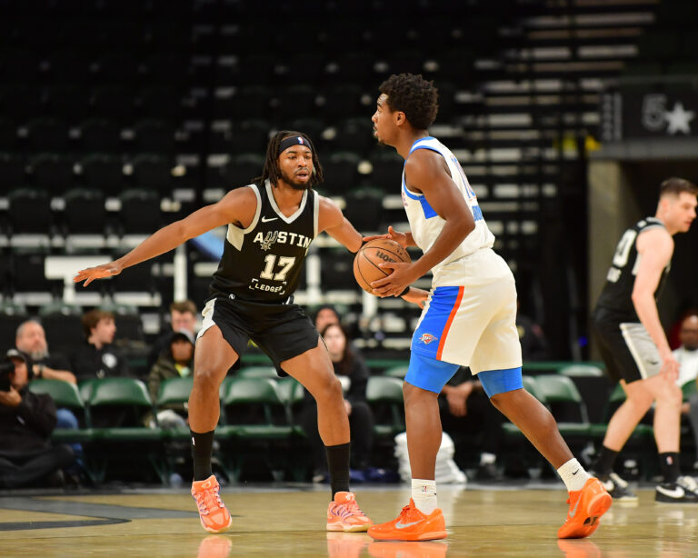 Open Thread: Spurs sign Stanley Umude to a two-way contract