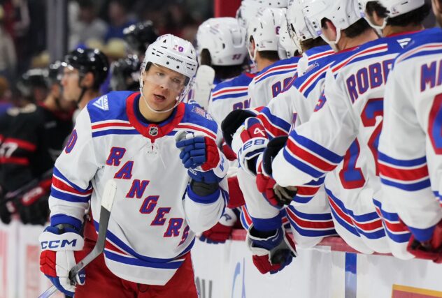Rangers’ Artemi Panarin records 900th point — but didn’t know it at first