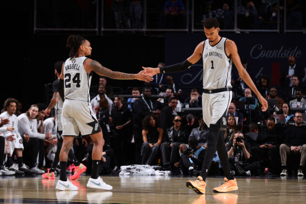 San Antonio at New York Knicks, Final Score: Knicks out-tough the Spurs 124-113
