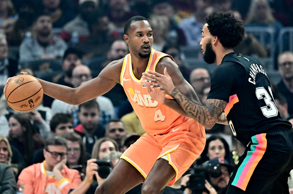 San Antonio vs Cleveland, Final Score: Cavs gut Spurs, 130-117