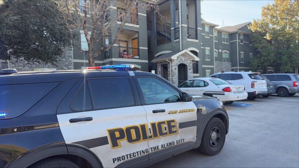 Teen sent to hospital with life-threatening injury in apparent accidental shooting, SAPD says