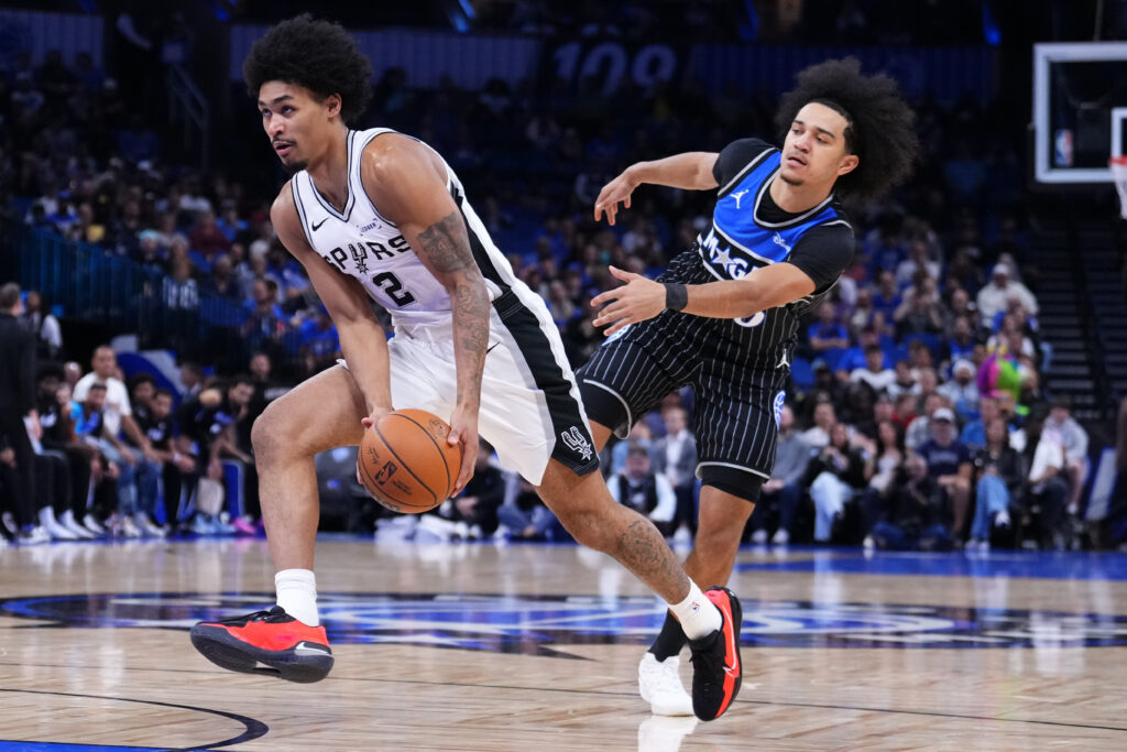 Tired Spurs use team effort and clutch play to vanquish the Magic