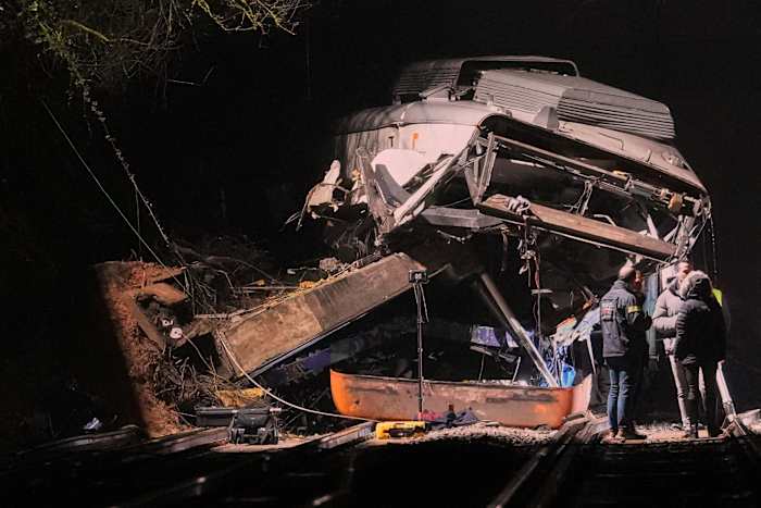Another train crashes in Spain, killing at least 1 person