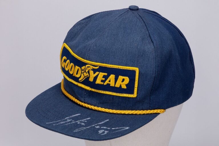 Get the best value for your motorsport memorabilia with upcoming BUDDS Auction