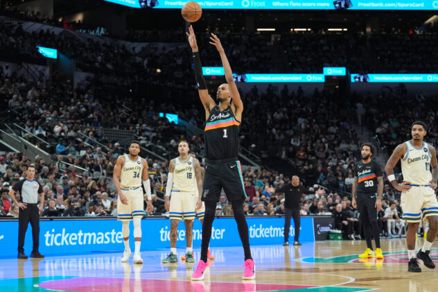 Highlights: Victor Wembanyama drops a 22-point double-double in rout of Bucks