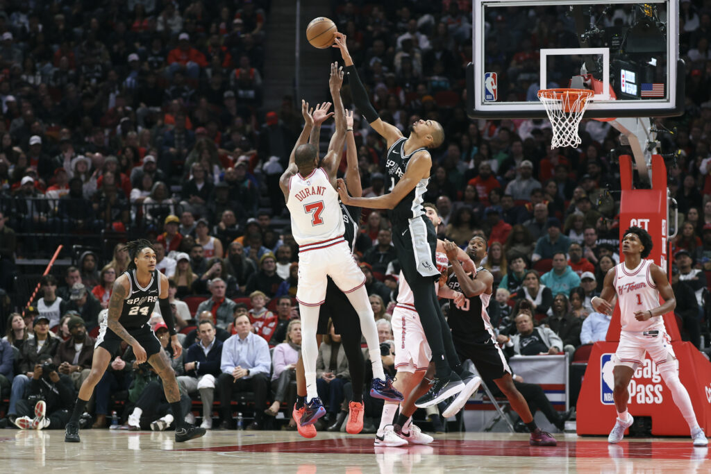 Highlights: Victor Wembanyama leads defensive lockdown in second half versus Rockets