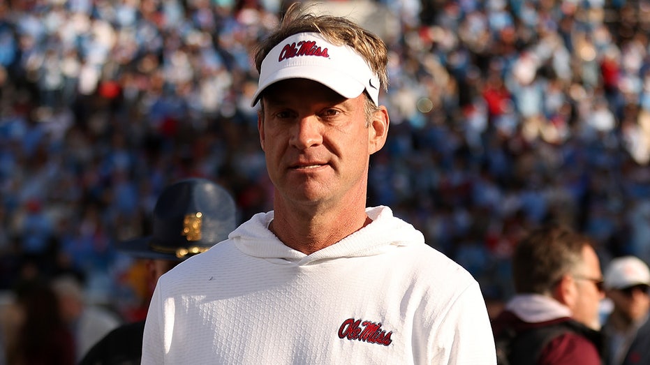 LSU’s Lane Kiffin nets $500K after Ole Miss falls in CFP semifinal, contract shows