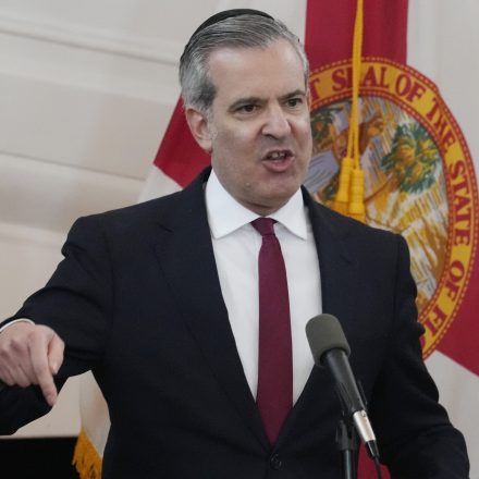 New York Women’s Prison Forces People to Go Without Showers or Recreation