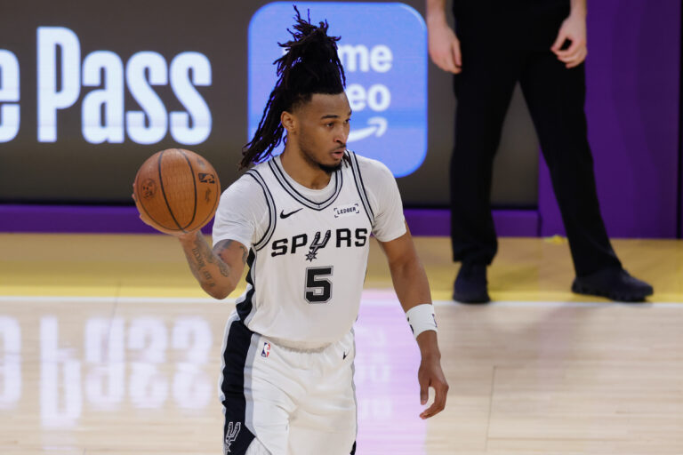 Open Thread: Castle’s hits a milestone with 7 assists on New Year’s Eve