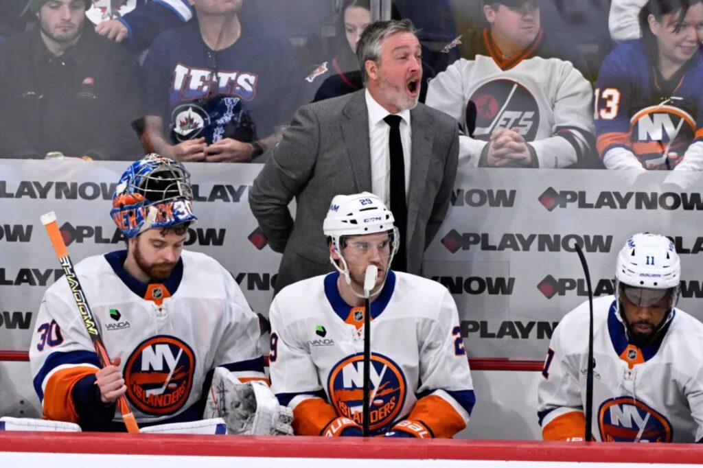 Patrick Roy denies early goal pull was due to analytics