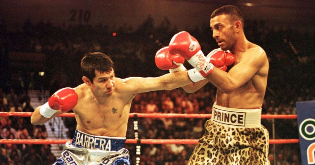 Prince Naseem Hamed reflects on the reason behind his loss to Barrera: "It was impossible"