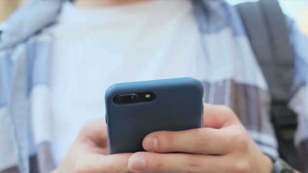 San Antonio-area students react to phone ban policy ahead of second semester in place