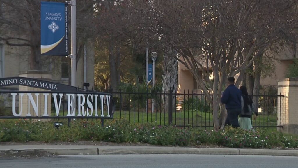 Texas law schools no longer required to be accredited by American Bar Association