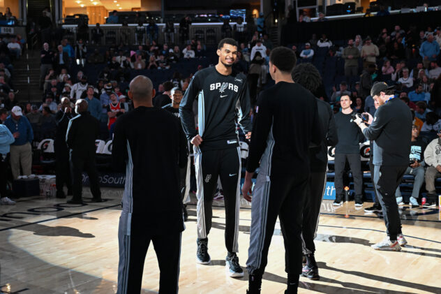 Victor Wembanyama reminds everyone why he’s different