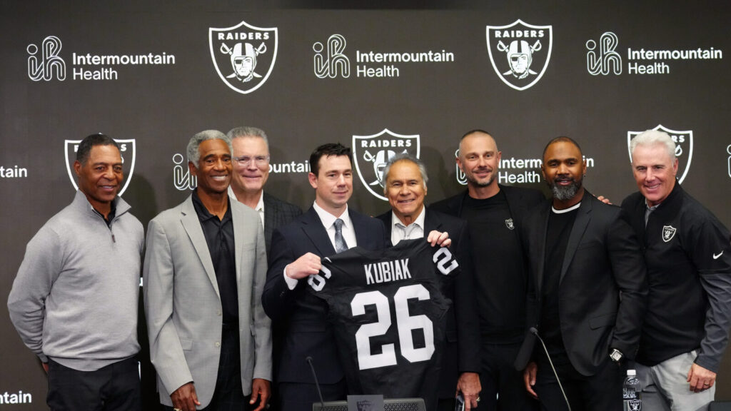 $75M Gamble—Super Bowl Winner Kubiak Leaves Championship Seahawks For $15M-Per-Year Raiders Deal