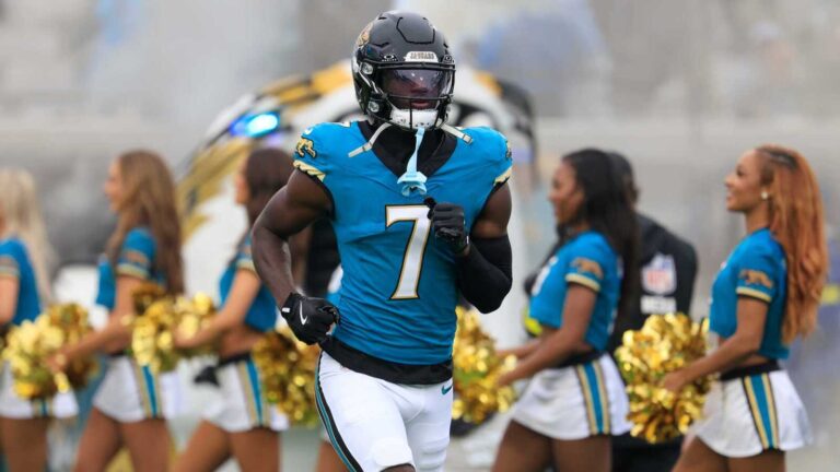 AFC Notes: Brian Thomas, DeMeco Ryans, Jaguars, Texans, Titans