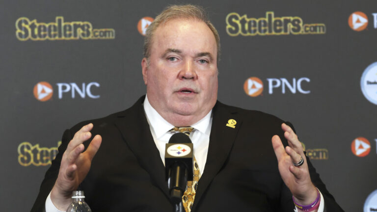 Analyst thinks Steelers have a very important phone call to make regarding young quarterback