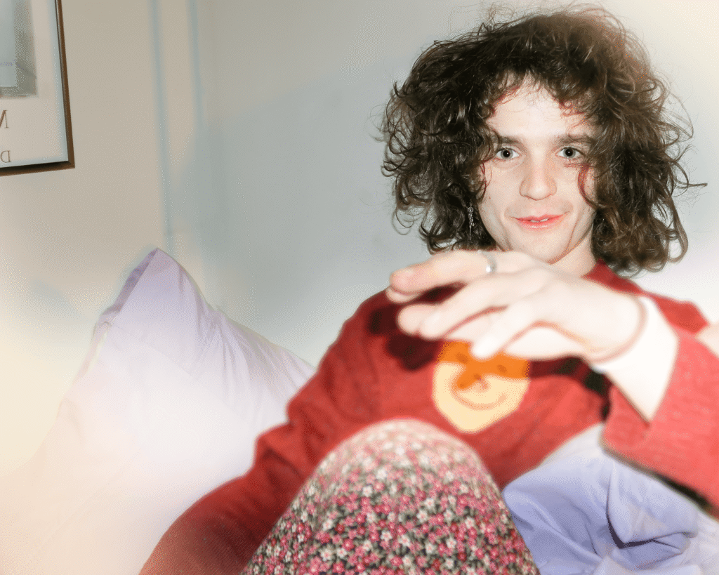 Asher White Drops Full-Album Cover of Jessica Pratt’s Debut