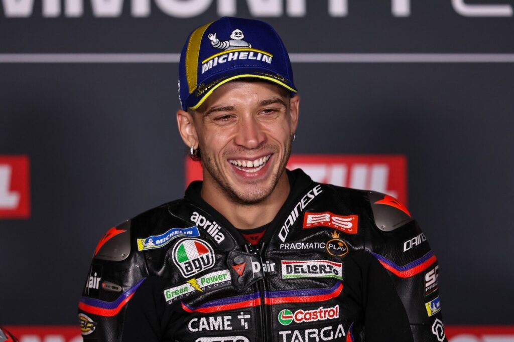 Bezzecchi signs new multi-year contract with Aprilia in MotoGP