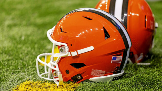 Browns Fans React as All Starting O-Line Stars Set for Free Agency