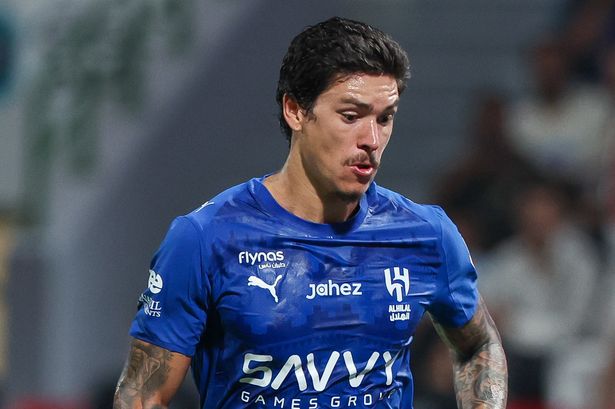 Darwin Nunez has two days to complete transfer as opportunity arises for ex-Liverpool star