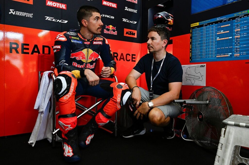 How Lorenzo is pushing Vinales beyond his limits in MotoGP