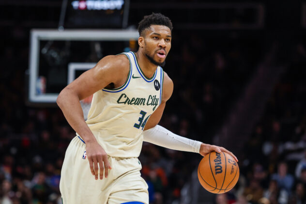 How the Spurs could help keep Giannis in the East while getting better in the process
