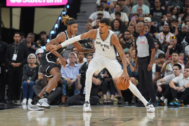 It’s time for Basketball: San Antonio Spurs at Brooklyn Nets