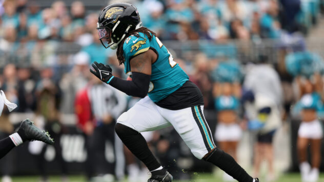 Jaguars Re-Sign RB DeeJay Dallas