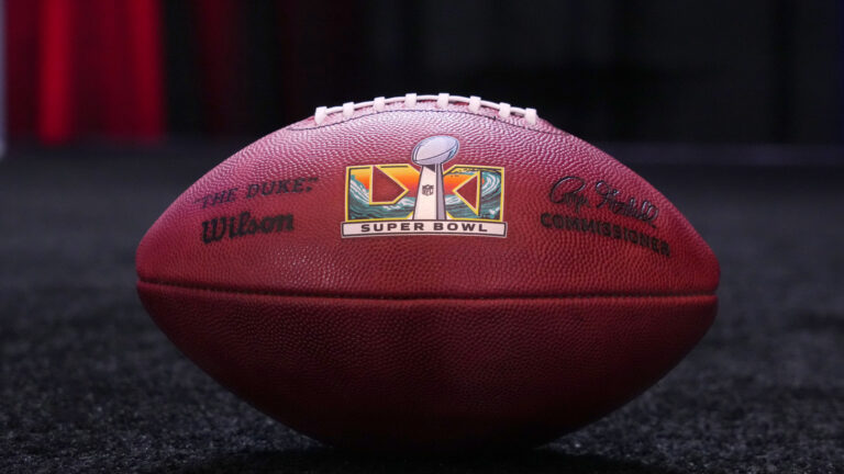 Joe DeCamillis returns to the NFL