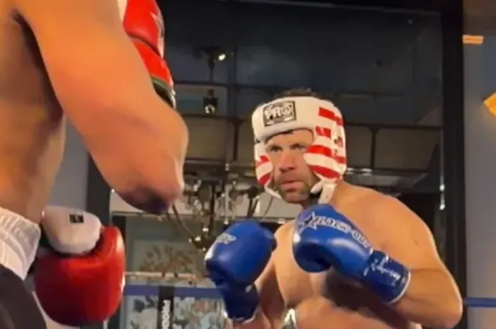 'Jungleman' Boxing Match Result Overturned: Poker Pro Loses Via TKO