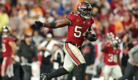 Lavonte David mulling whether to return for 15th NFL season in 2026