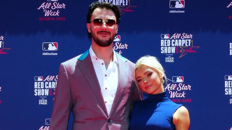 Livvy Dunne faces boyfriend Paul Skenes in 'ultimate test of trust' during bullpen session