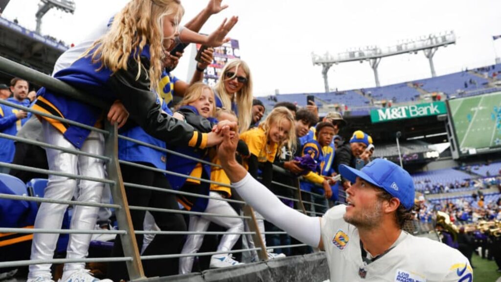 Los Angeles Rams Evaluating First Round Quarterback Prospects for Eventual Roster Transition