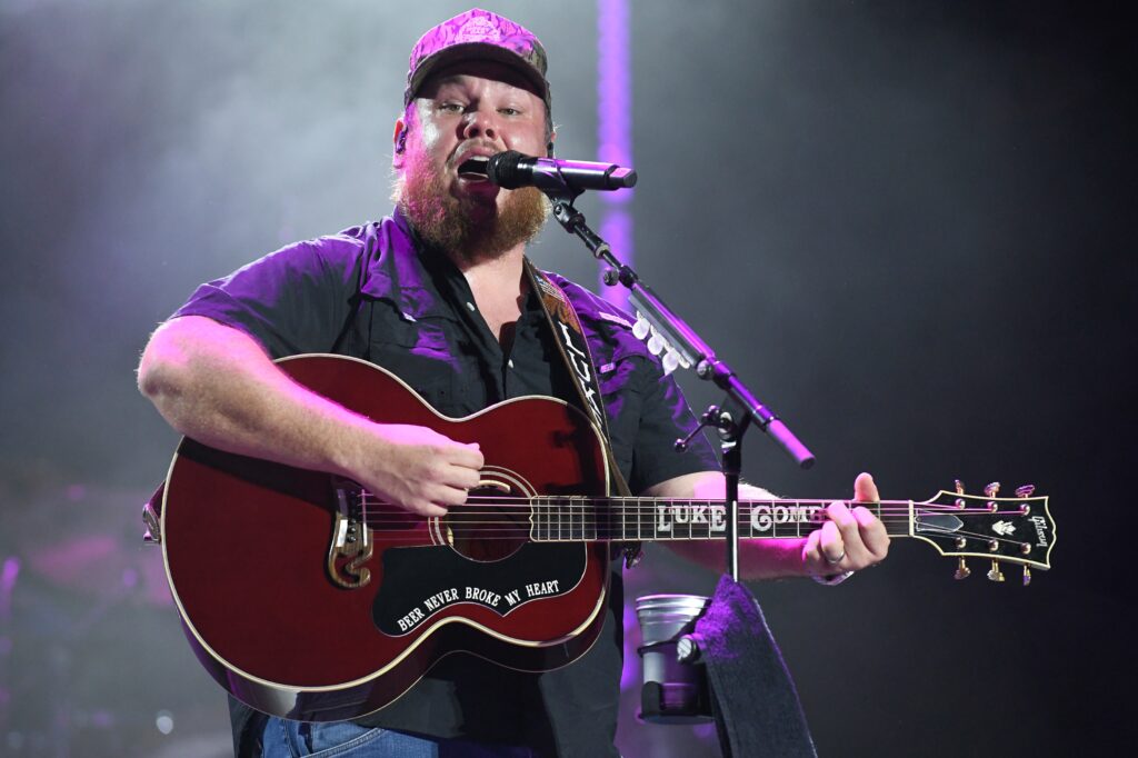 Luke Combs pulls out of Super Bowl show last minute, putting fans on baby watch with ‘family comes first’ post