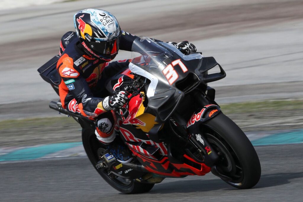 Pedro Acosta rates Sepang MotoGP test “six out of 10” despite KTM gains