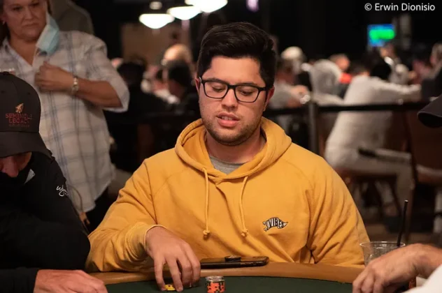 Poker Vlogger Mariano Cracks Aces with Rags to Scoop Huge Four-Way All-In