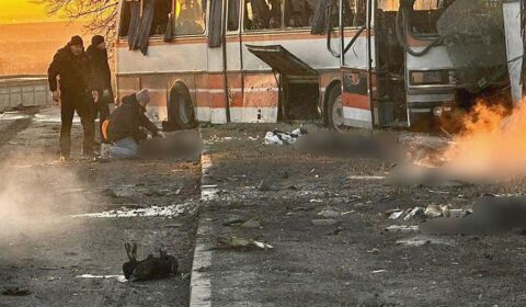 Russia kills 12 Ukrainian miners in deadly bus attack hours after peace talks postponed