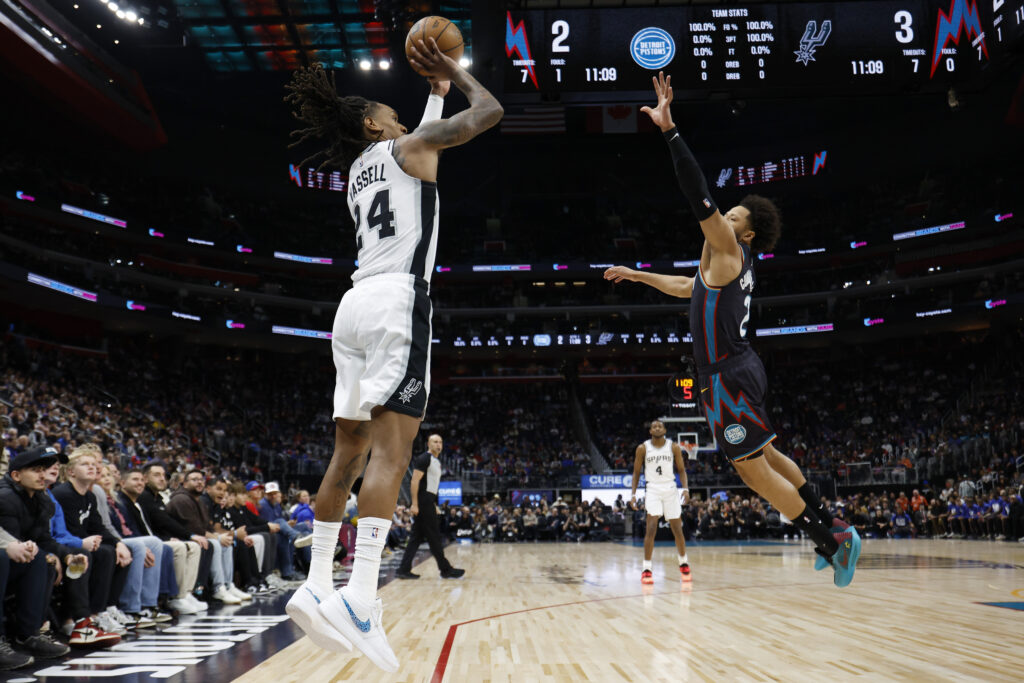 San Antonio at Detroit, Final Score: Spurs shooters beat physical Pistons, 114-103