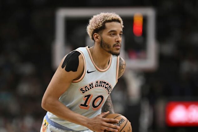 San Antonio Spurs release forward Jeremy Sochan, team says