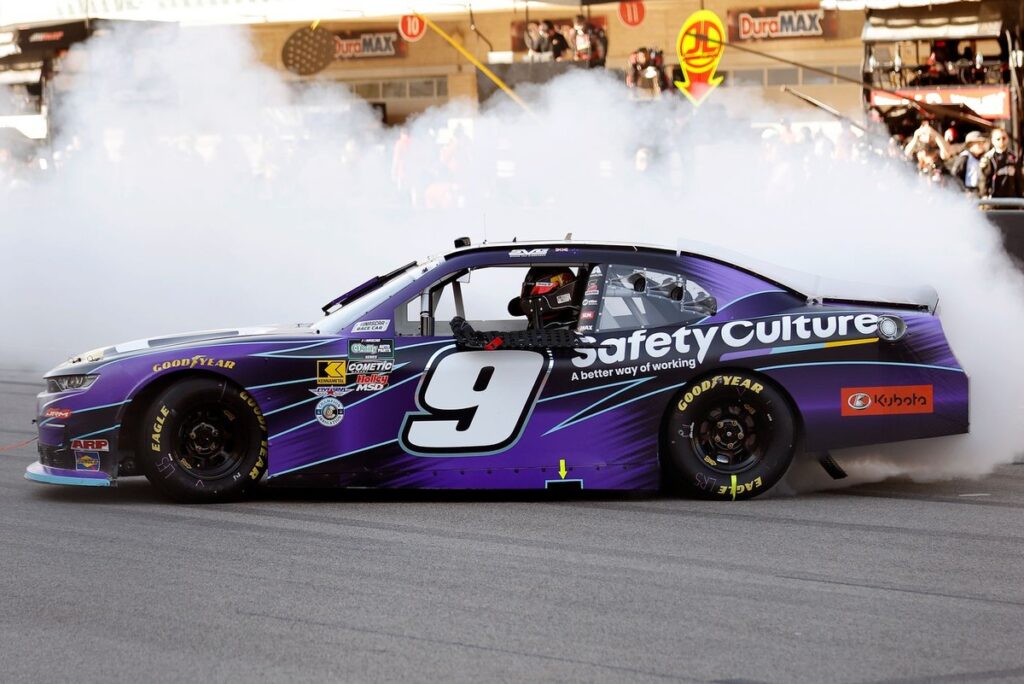 Shane van Gisbergen passes five cars in one corner to win NASCAR O'Reilly at COTA