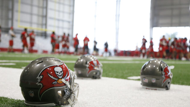 Writing The Ship: Buccaneers Need To Fix Their LB Corp
