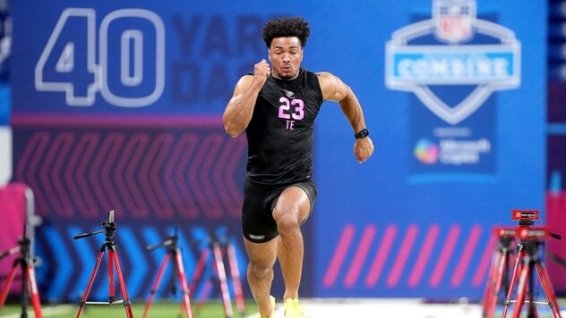 49ers post-Combine mock draft roundup: Offensive playmakers emerge as Round 1 targets