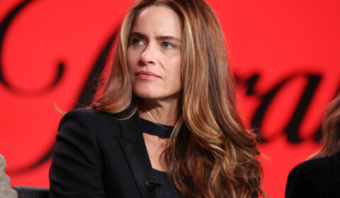 Amanda Peet reveals breast cancer diagnosis