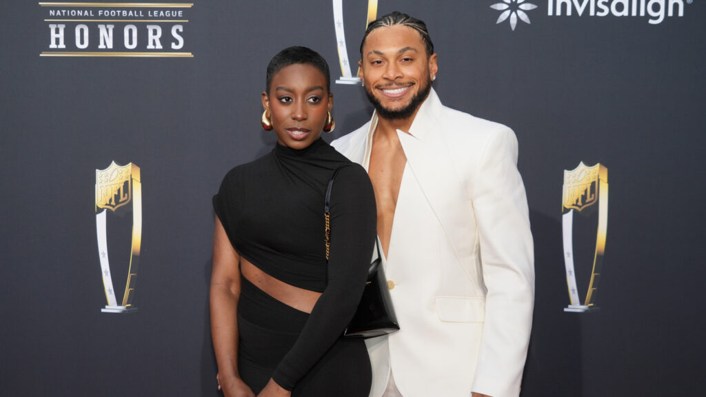 Bucs S Antoine Winfield Jr.'s fiancee helped woman who was hit by car