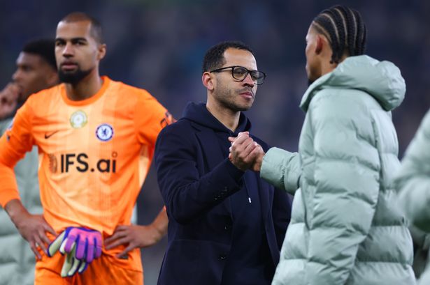Chelsea escape nightmare scenario as Liam Rosenior thrown sack lifeline before Man City clash